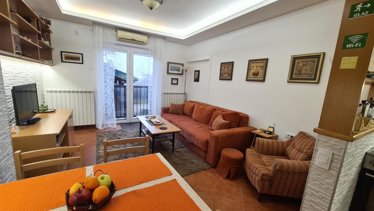 Apartment Akacija Gardens Bělehrad Exteriér fotografie